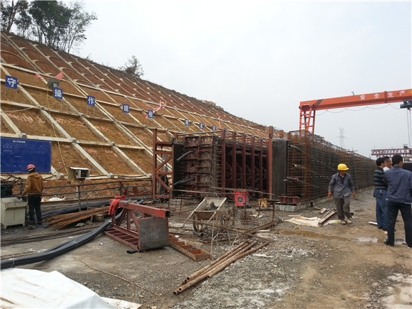 道路桥梁与环保工程的融合 共创绿色基建新时代